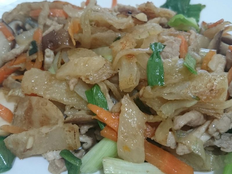 香菇肉絲炒餅