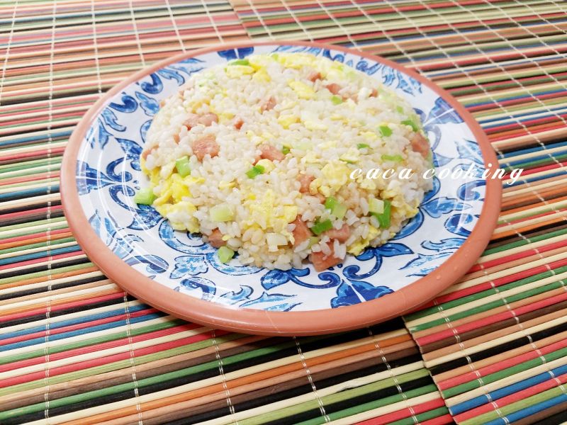餐肉蛋炒飯