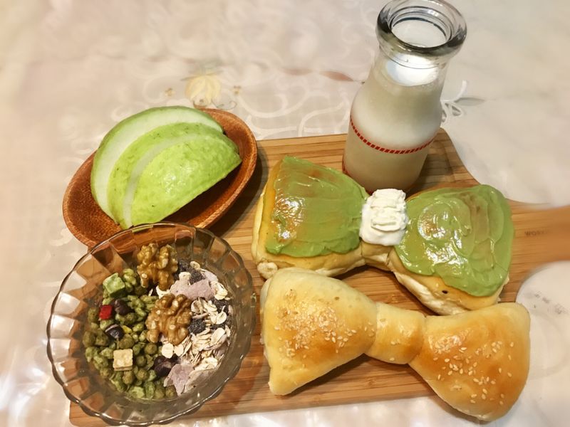 療癒蝴蝶結麵包