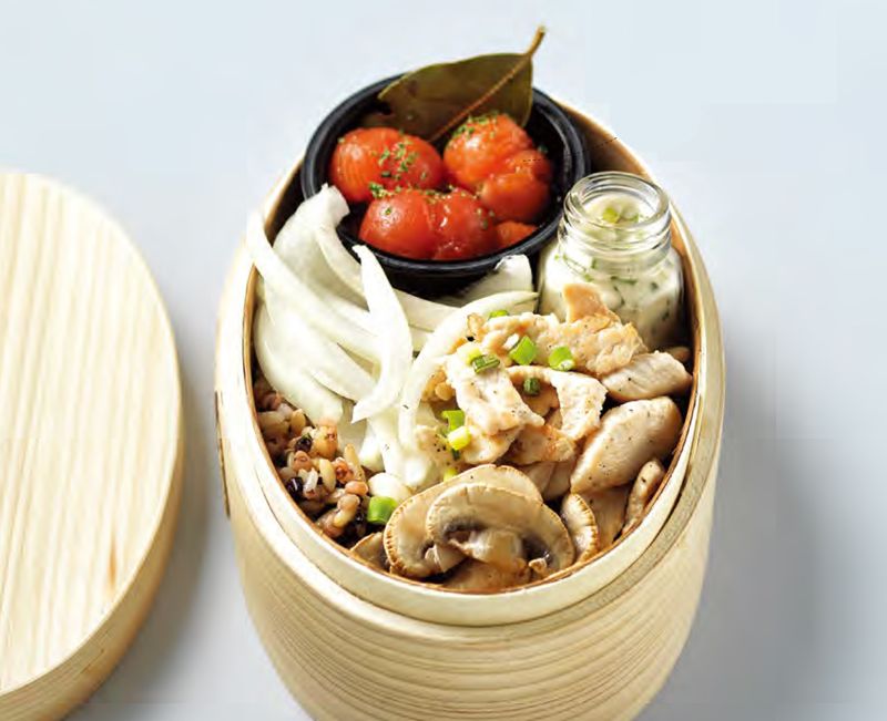 美乃滋雞胸肉蓋飯－－我的手作輕食便當