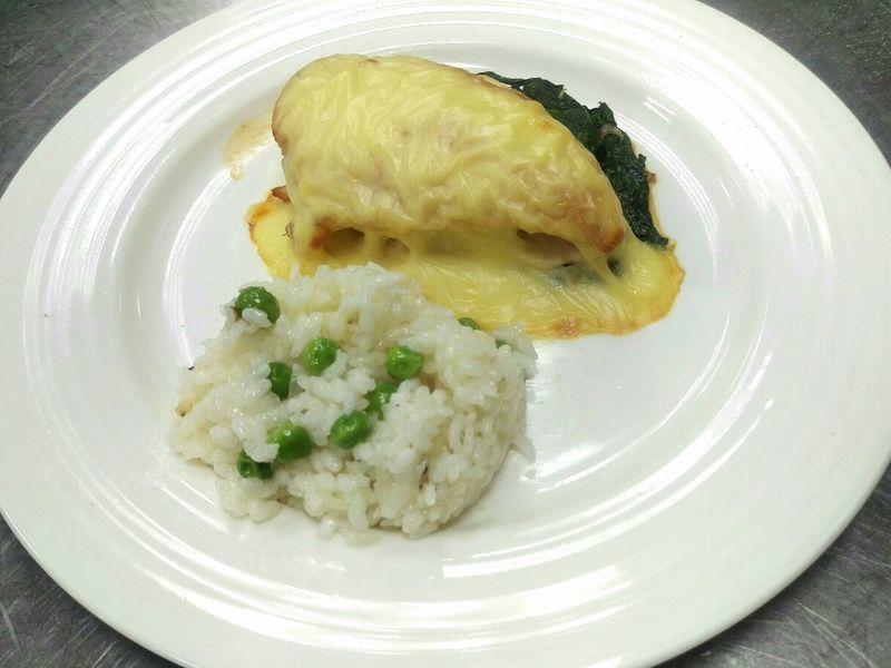 佛羅倫斯雞胸附青豆飯