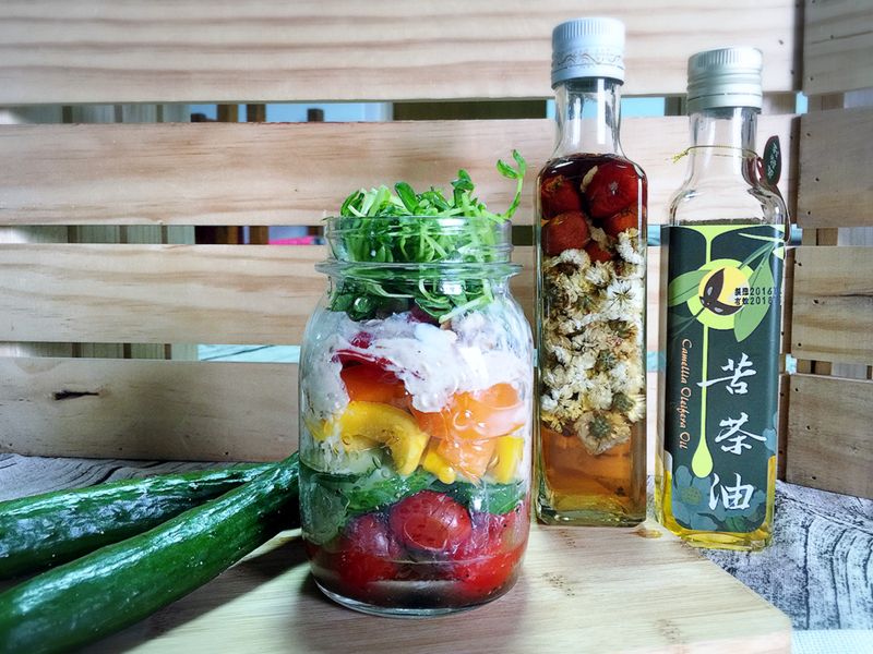 杭菊油醋鮮彩沙拉