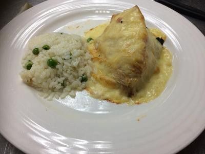 西餐丙級佛羅倫斯雞胸附青豆飯