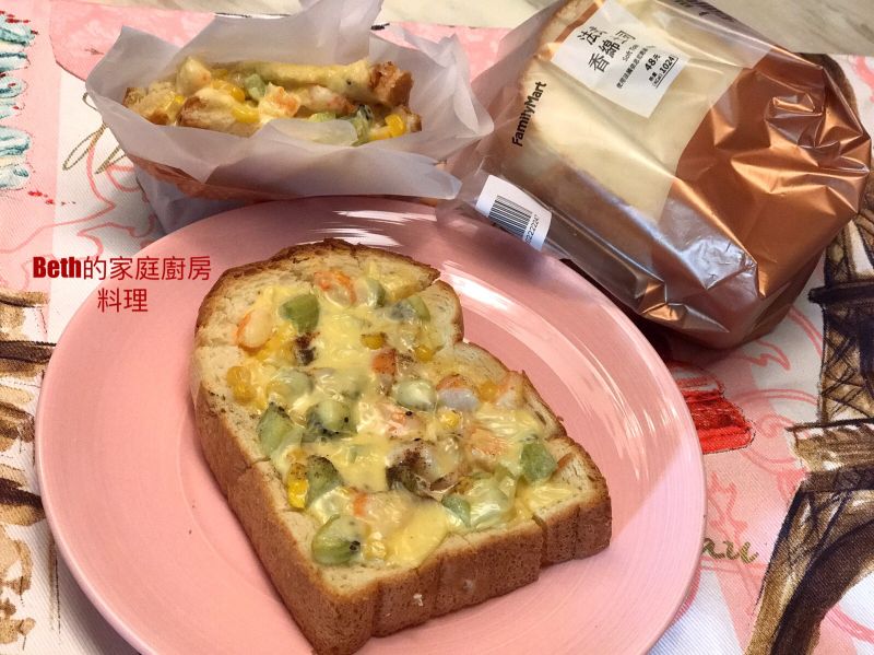 奇異果鮮蝦玉米烤厚片