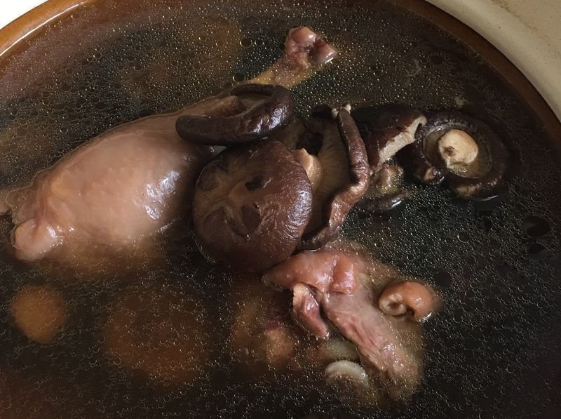 剝皮辣椒香菇🍗