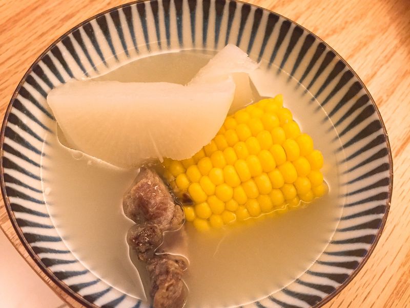 蘿蔔玉米排骨湯（無腦簡單快速新手不失敗）