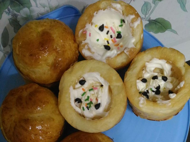 填充鮮奶油麵包