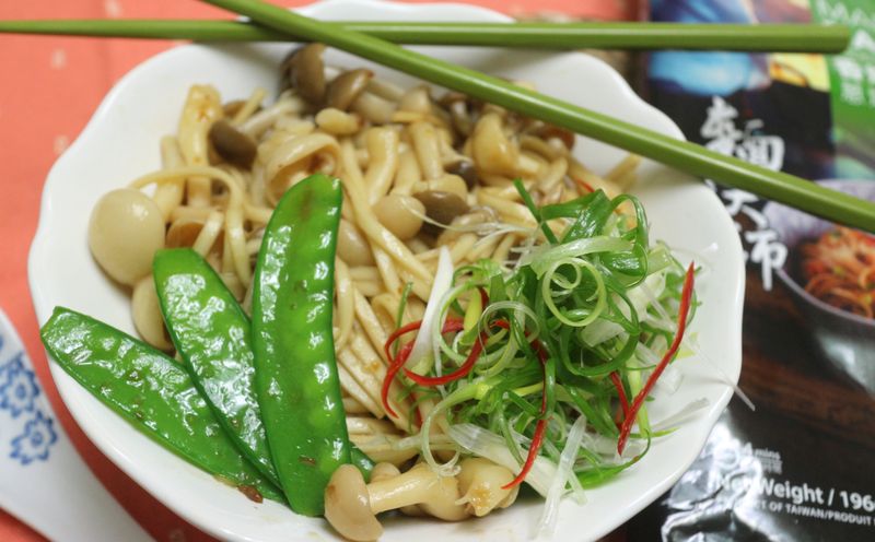 菇菇蔥絲香爆乾麵【麵大師】