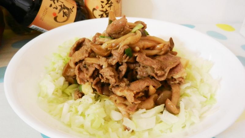 菇燒梅花肉搭高麗菜絲【淬釀全菜單挑戰賽】