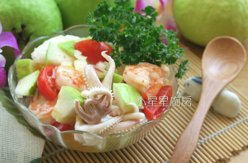 芭樂海鮮油醋沙拉
