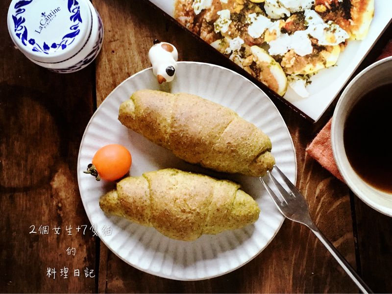 青醬塩味奶油麵包捲