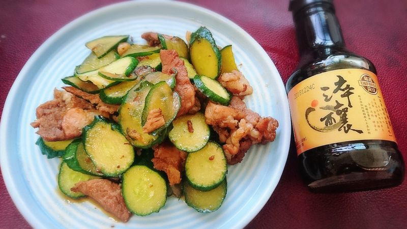 小黃瓜醬炒肉片［淬釀全套菜單挑戰賽］