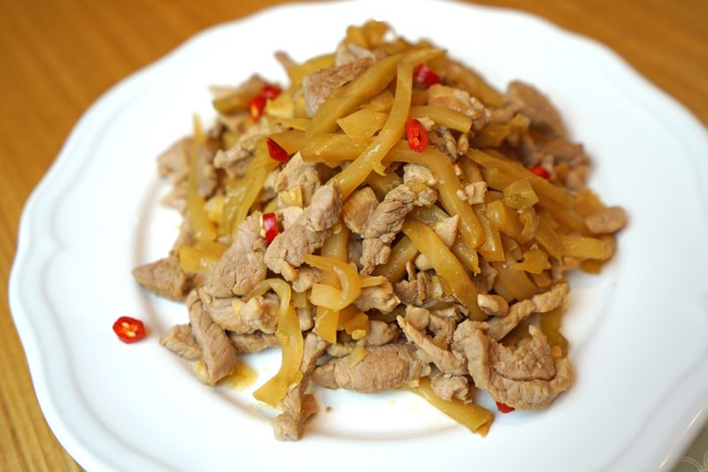 榨菜炒肉絲