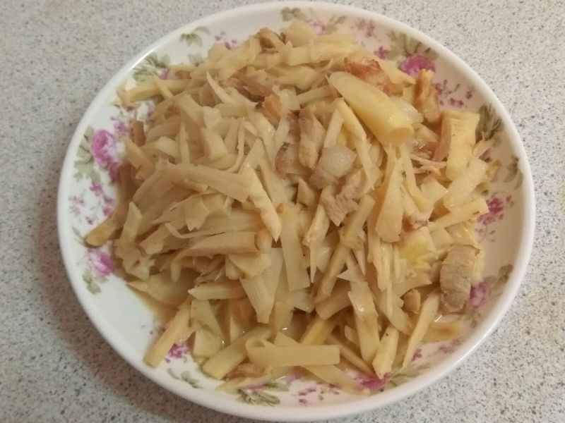 竹筍炒肉絲