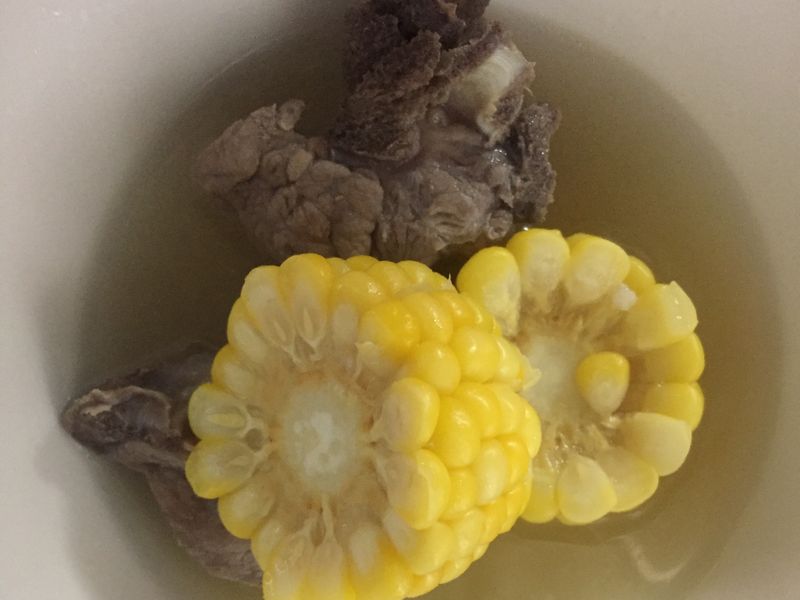 玉米排骨湯
