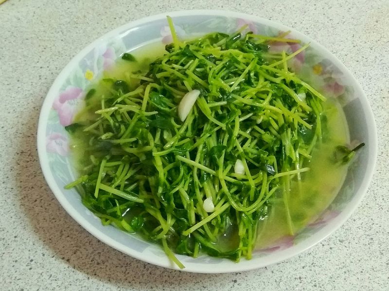 清炒豌豆苗