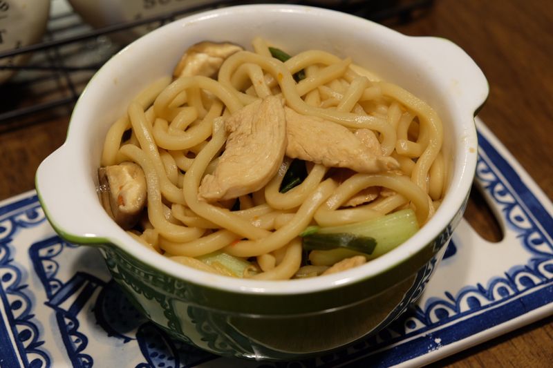 【菜鳥人妻學做菜】日式炒烏龍 (低油脂)