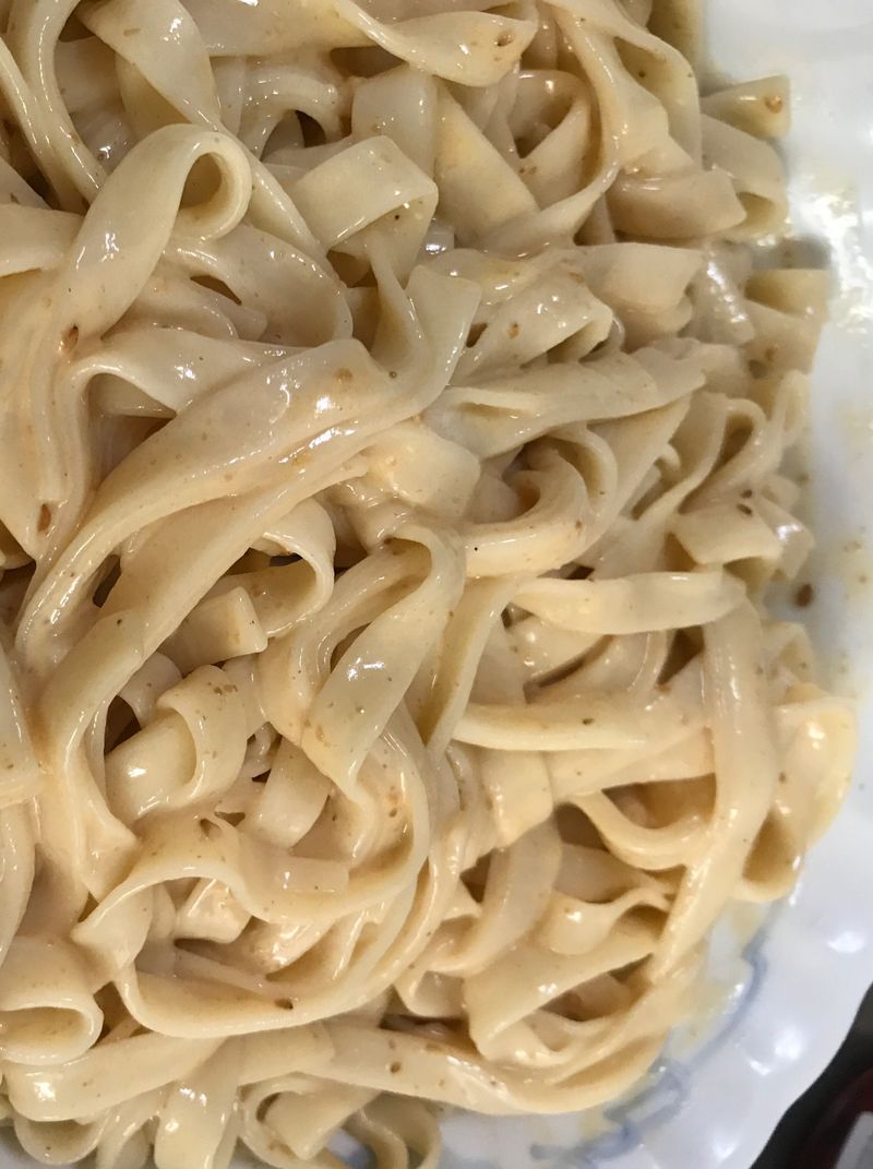 黃金芝麻醬涼麵