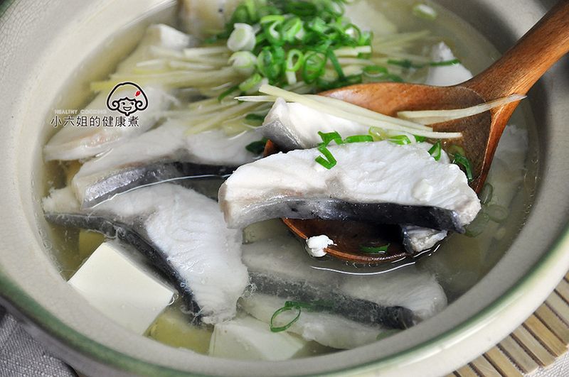 鱘龍魚豆腐湯