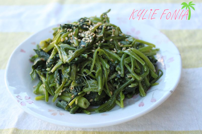 涼拌麻油波菜