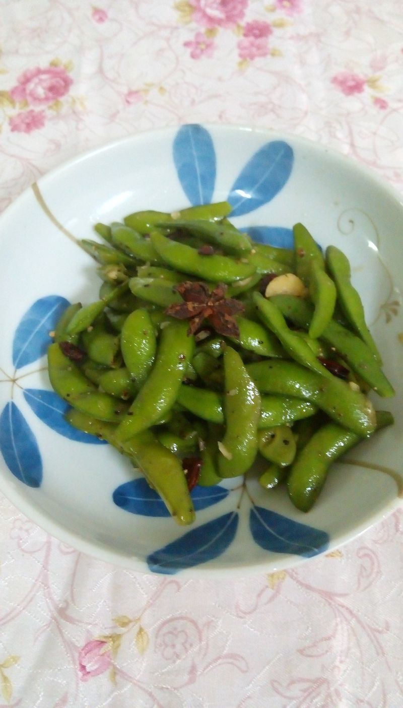涼拌毛豆