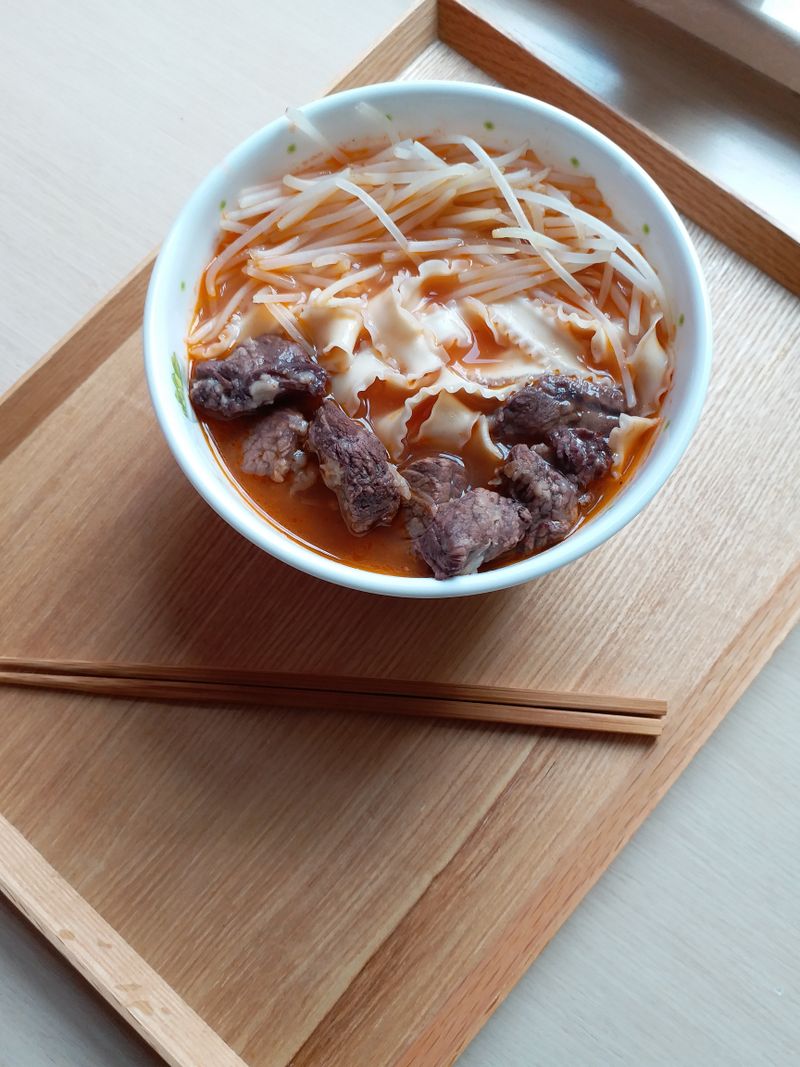 零難度10分鐘完成美味紅酒番茄牛肉麵
