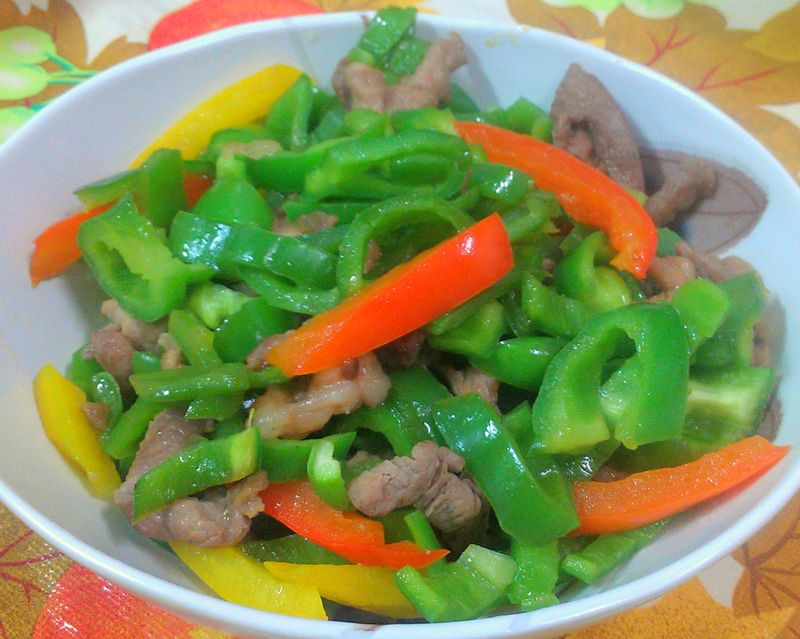 ㄚ曼達的廚房~青椒炒肉絲