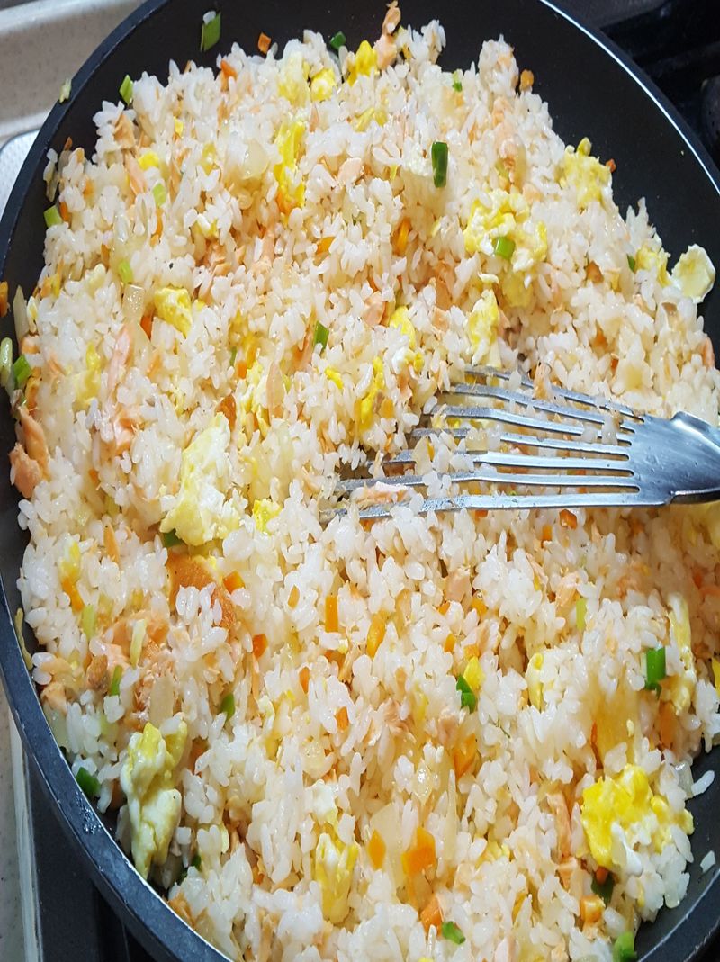 鮭魚炒飯