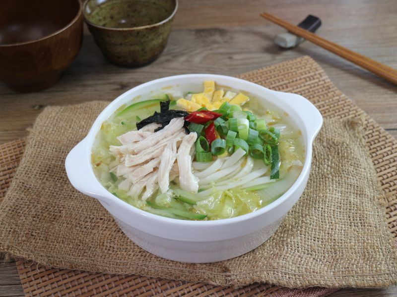 家常雞湯麵