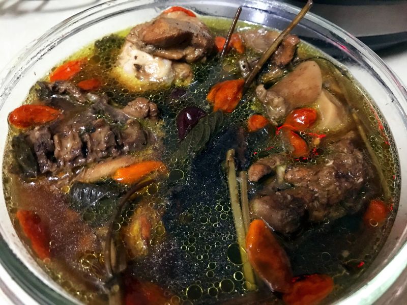 仙草雞湯