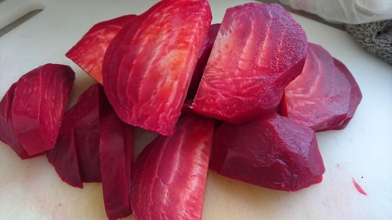 甜菜根蛋沙拉