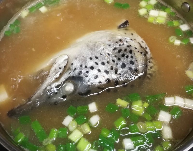 威鮭魚頭味噌豆腐湯(988廚房食材)