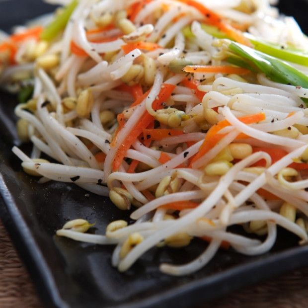 黑胡椒炒豆芽