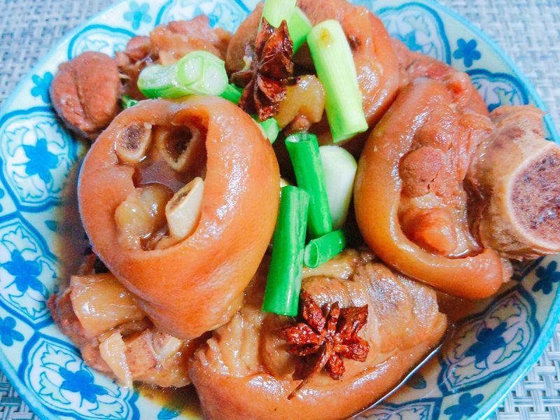 魯豬腳