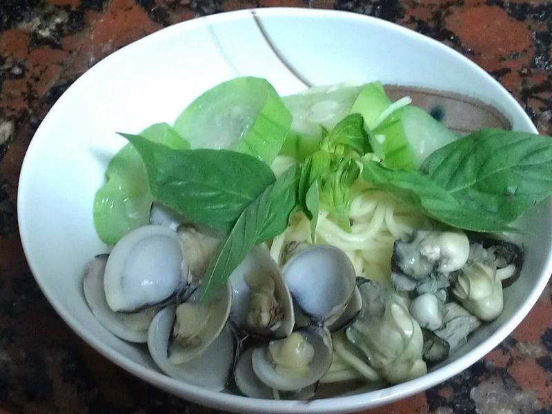 ㄚ曼達的廚房~絲瓜海味麵
