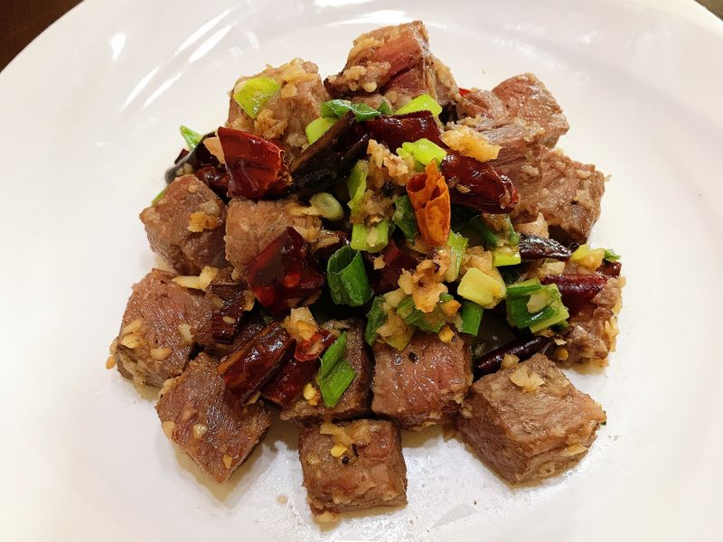 蒜辣椒鹽骰子牛