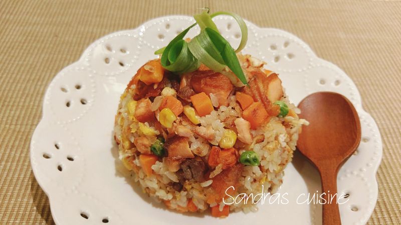 鮭魚炒飯
