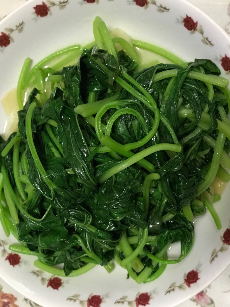 ♡豬油拌地瓜葉♡