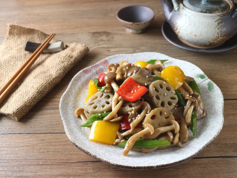 辣炒蕈菇蓮藕
