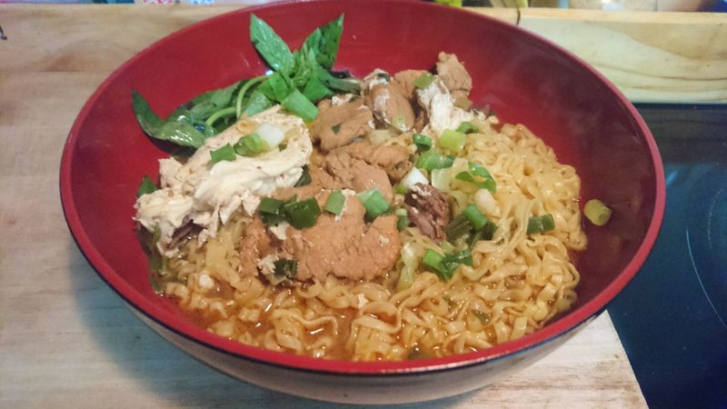 塔香珍味牛(豬)肉泡麵 【滿漢大餐】
