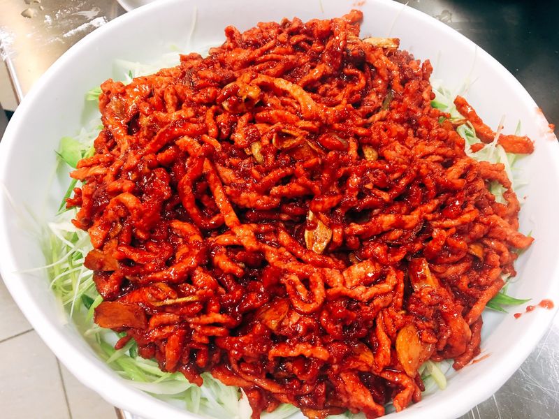 紅麴肉絲