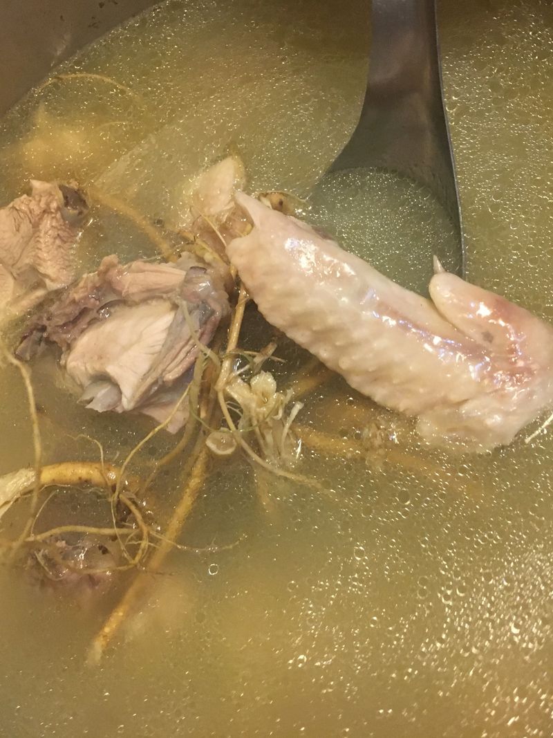 九尾草雞湯