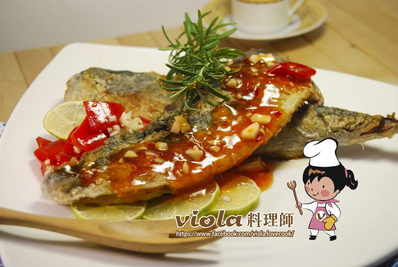 香煎鯖魚佐泰式雞醬