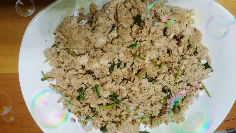 雞鬧豆腐