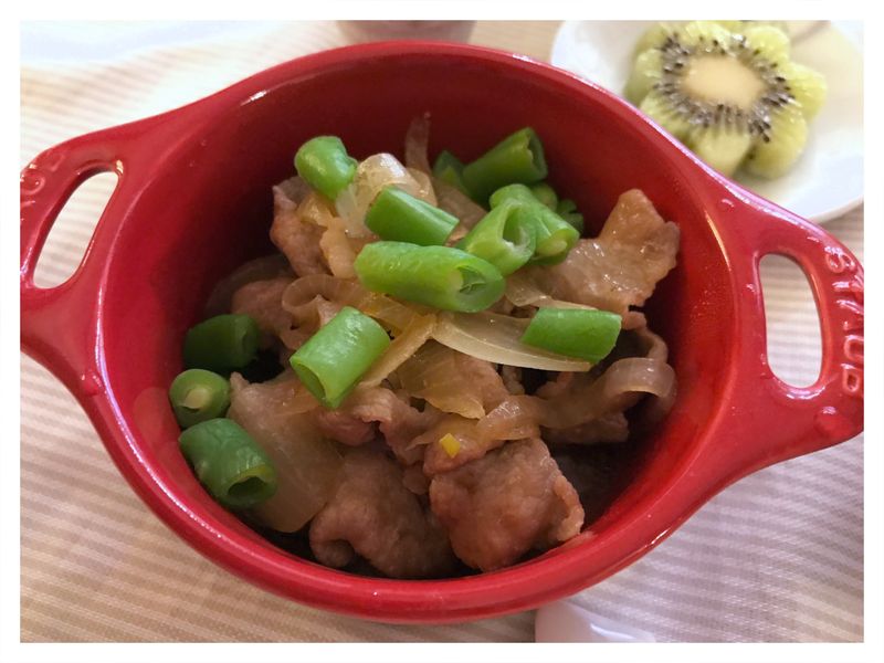 洋蔥豬肉煮（露營ＯＫ）