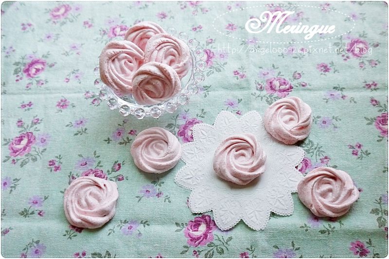 草莓蛋白糖霜脆餅 Meringue