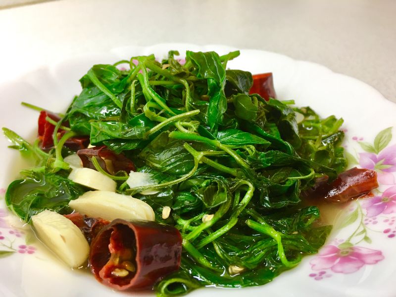 茶油炒枸杞葉