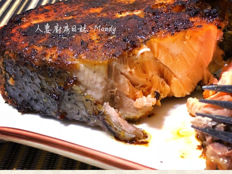 香煎蒙特羅鮭魚【不一樣家常菜】