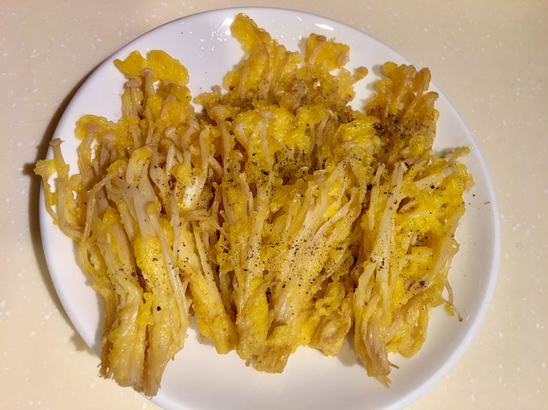 酥炸金針花
