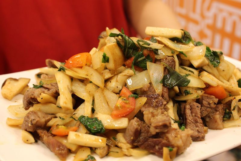秋菇香蒜牛肉